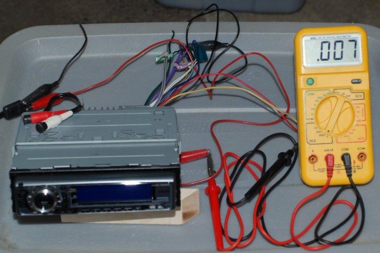 How to Wire a Car Stereo Directly to the Battery